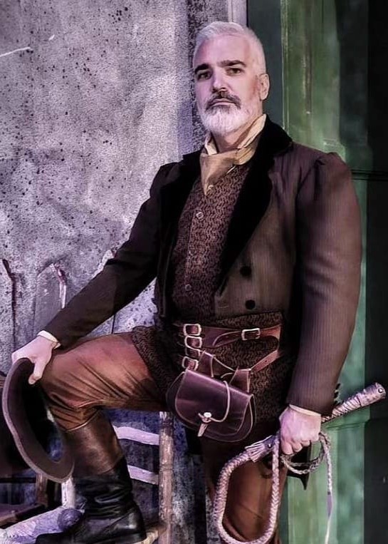 Manuel Mas caracterizado como Alfio en Cavalleria Rusticana, otra escena
