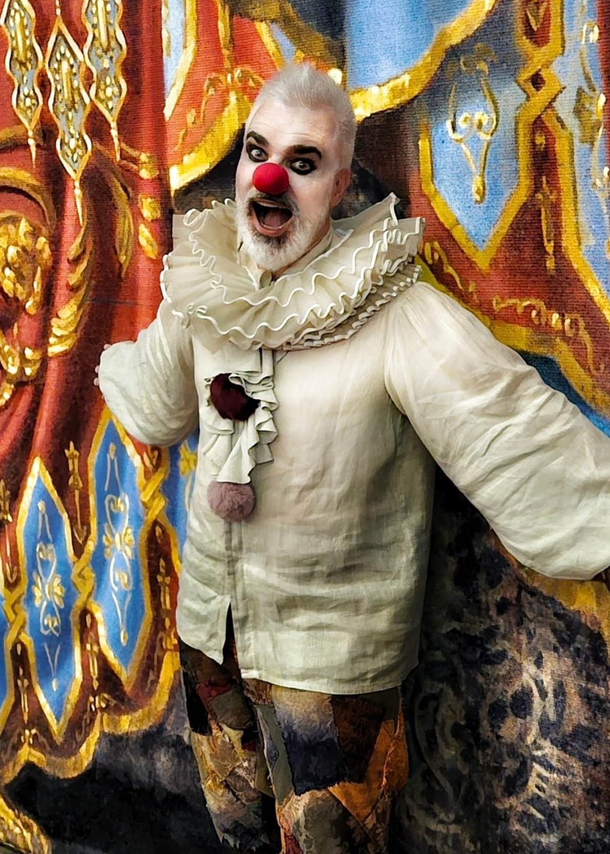 Manuel Mas caracterizado como Tonio en I Pagliacci